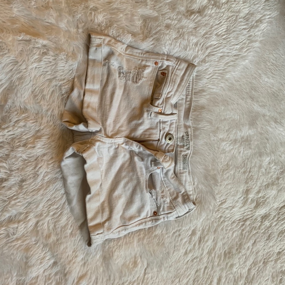 White Levi jean shorts